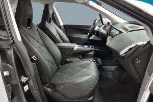 BMW IX esikatselu 4