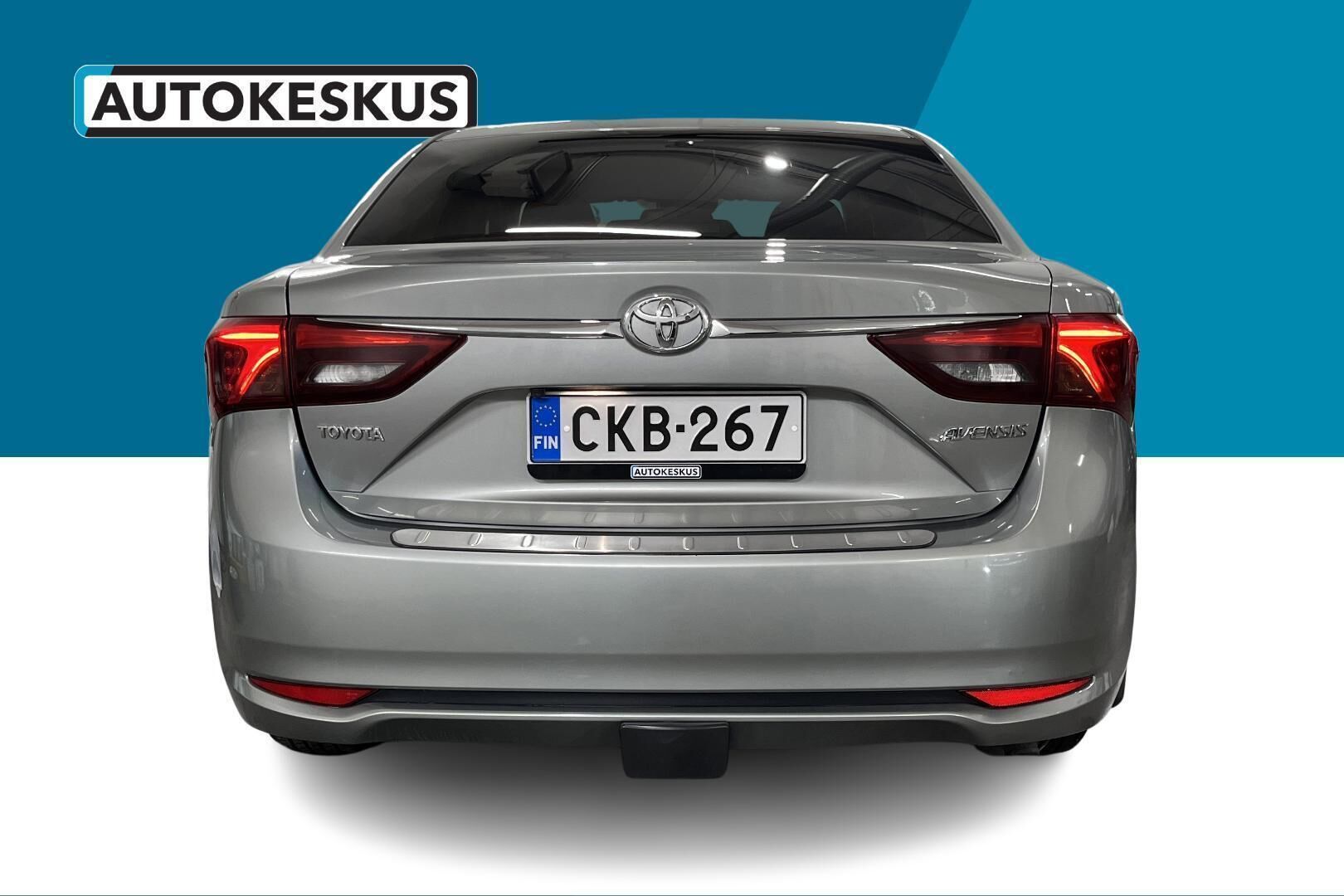 Toyota Avensis 2015, photo 7/18