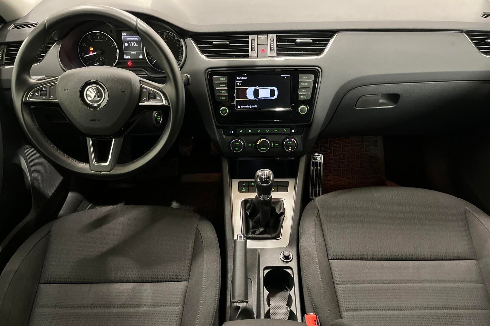 Skoda Octavia iso kuva 13