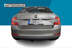 Skoda Octavia esikatselu 12