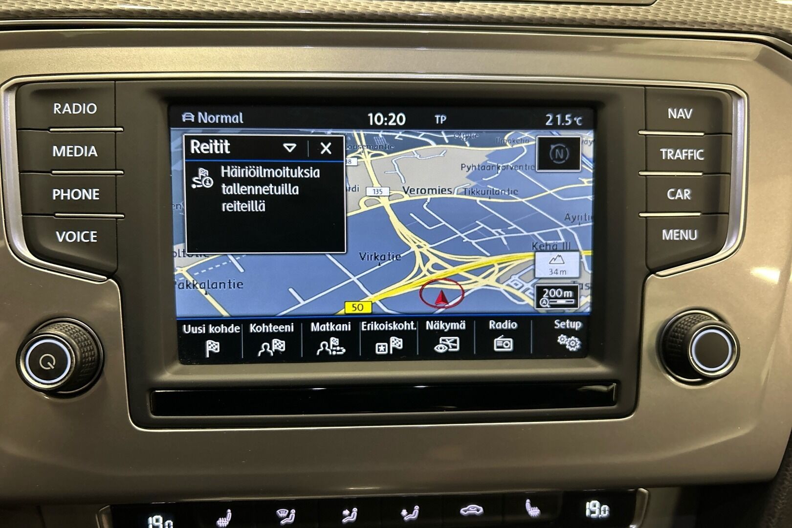 Volkswagen Passat iso kuva 13