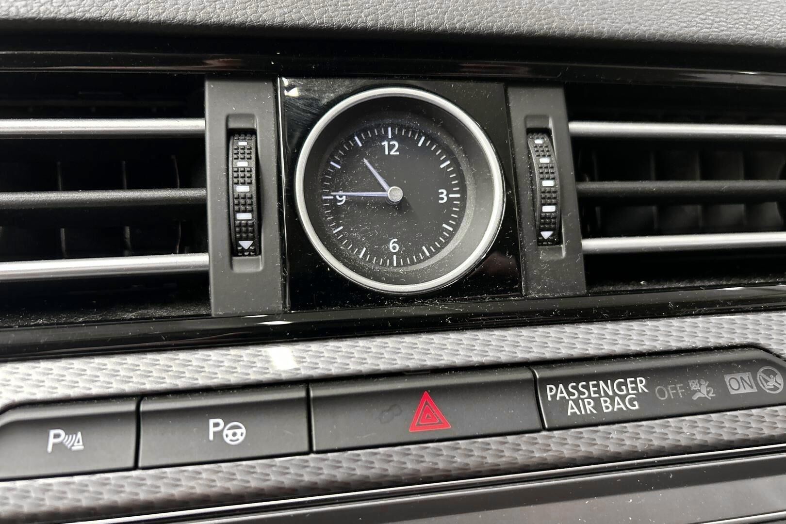 Volkswagen Passat iso kuva 20