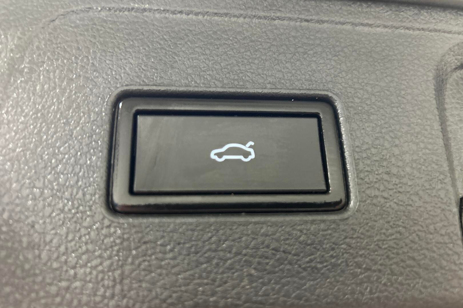 Volkswagen Passat iso kuva 26