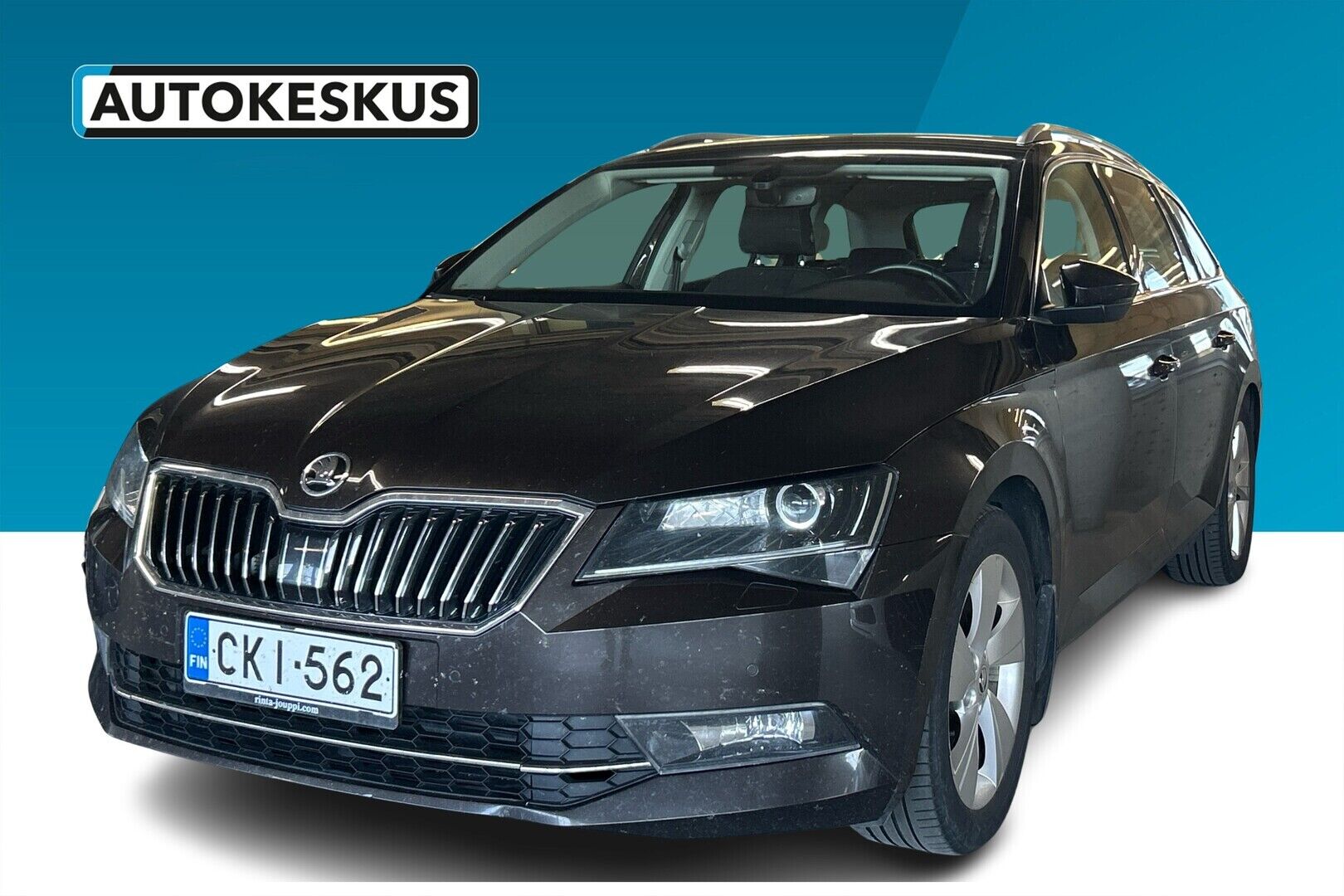 Skoda Superb iso kuva 0