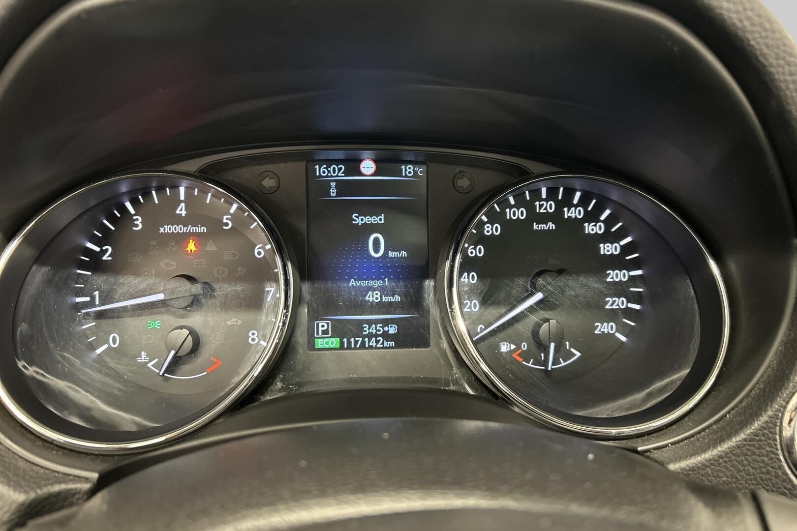 Nissan Qashqai iso kuva 7