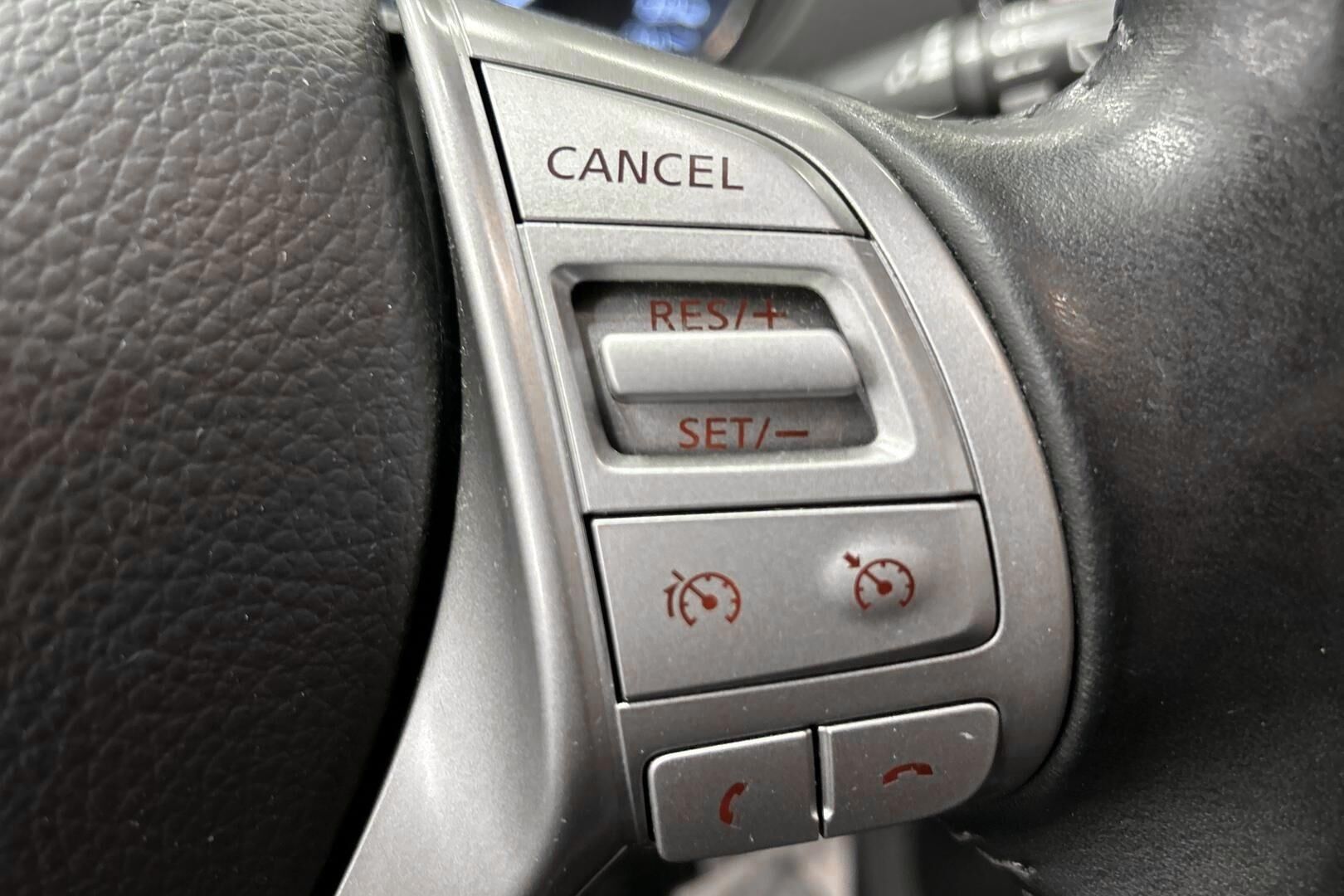 Nissan Qashqai iso kuva 16