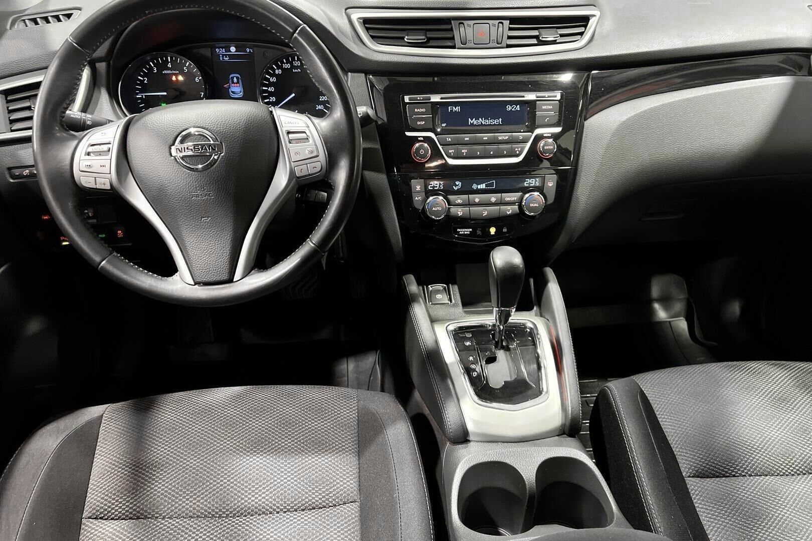 Nissan Qashqai iso kuva 10