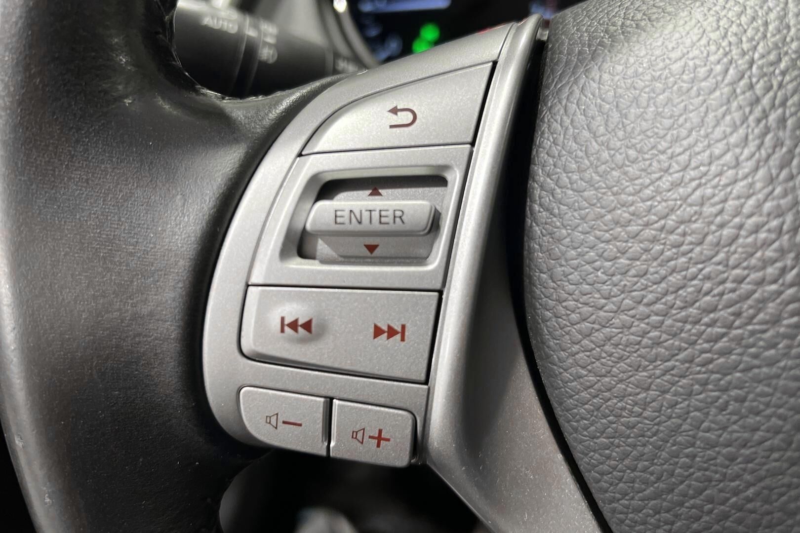 Nissan Qashqai iso kuva 14