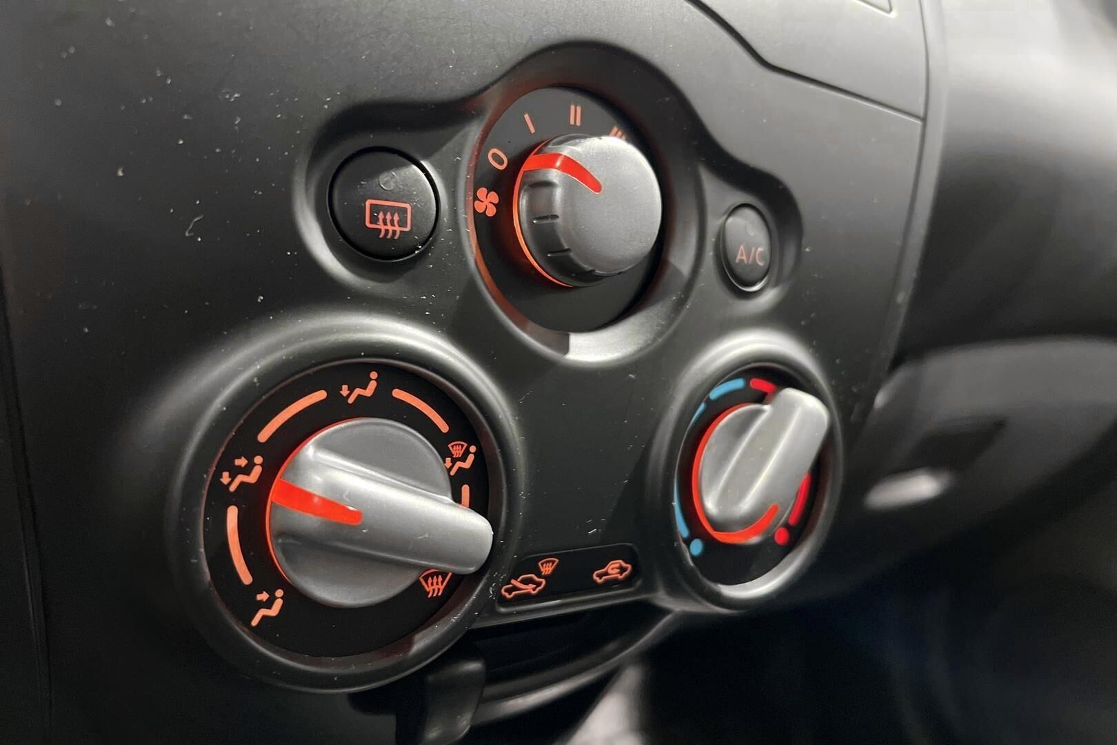 Nissan Note iso kuva 16