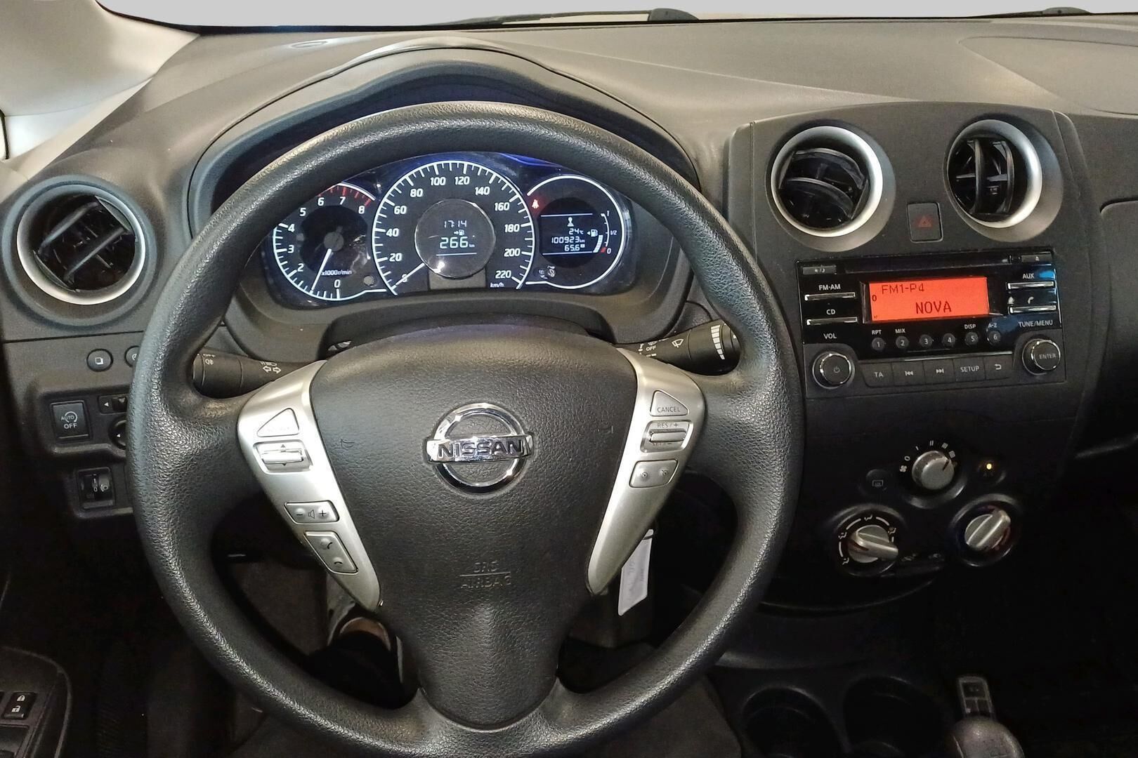 Nissan Note iso kuva 3