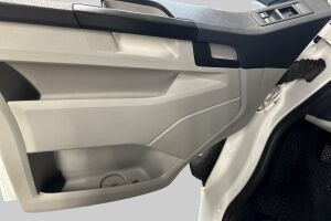 Volkswagen Transporter esikatselu 16