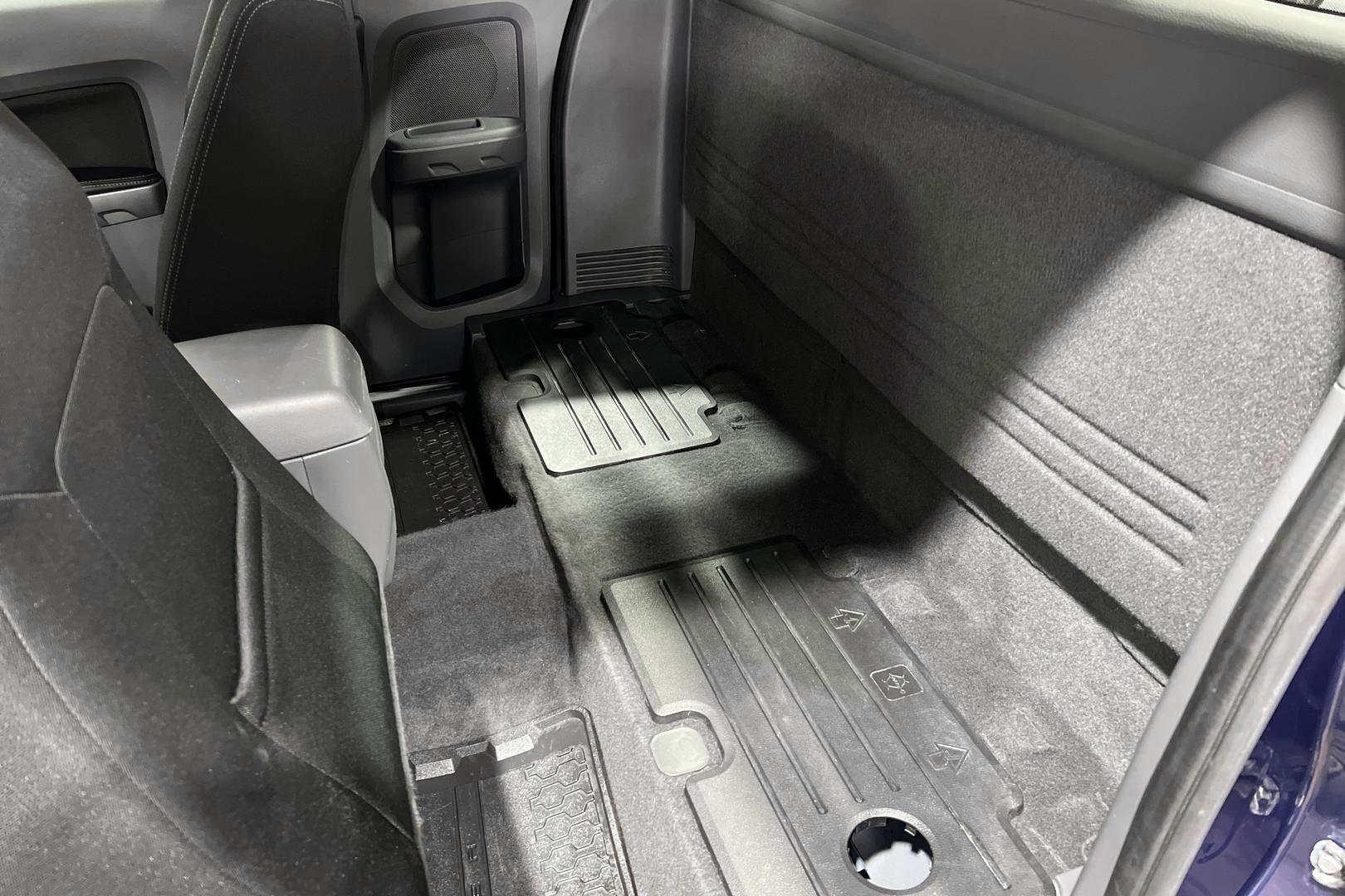 Ford Ranger iso kuva 10