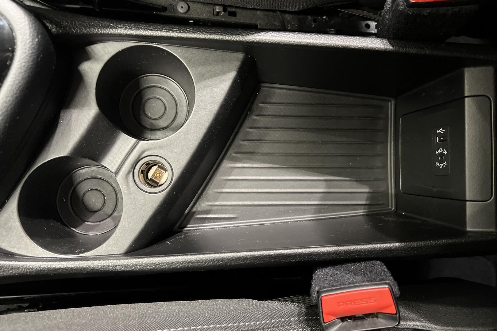 BMW 2-SARJA iso kuva 19