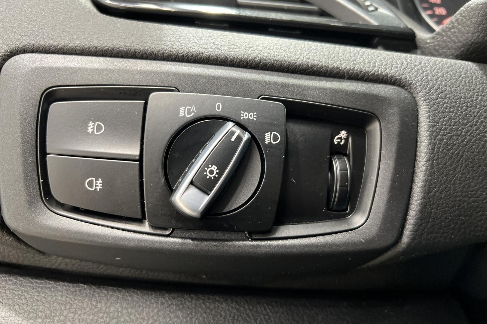 BMW 2-SARJA iso kuva 22