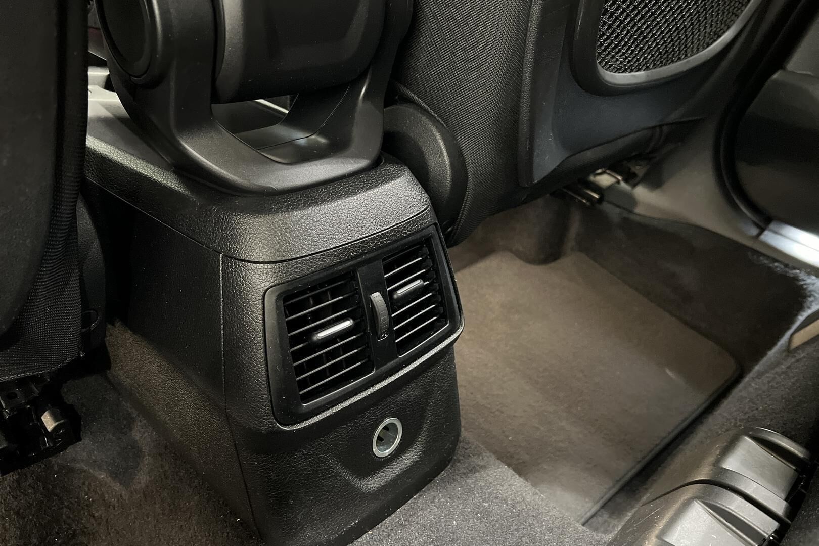 BMW 2-SARJA iso kuva 25