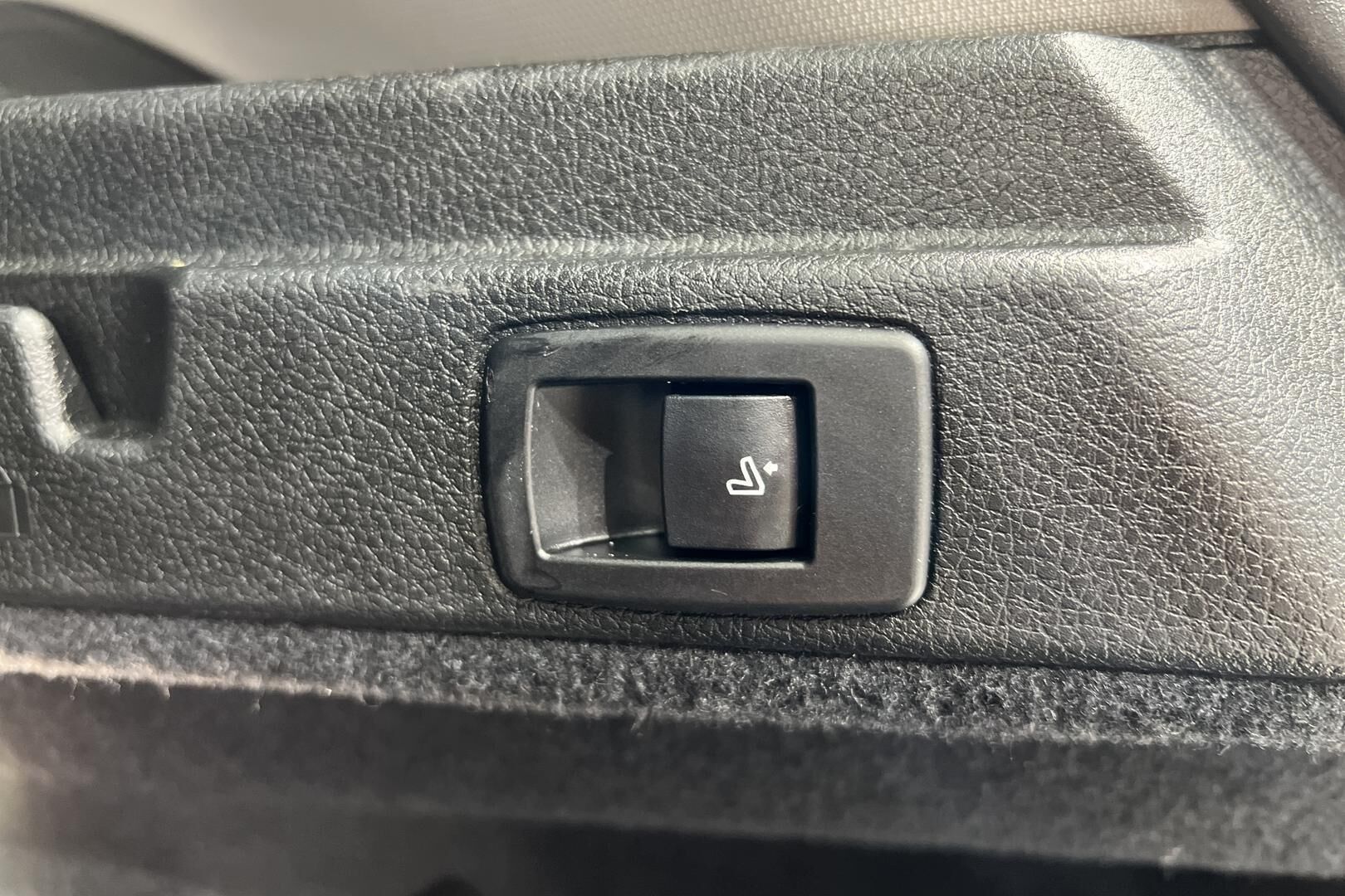 BMW 2-SARJA iso kuva 30