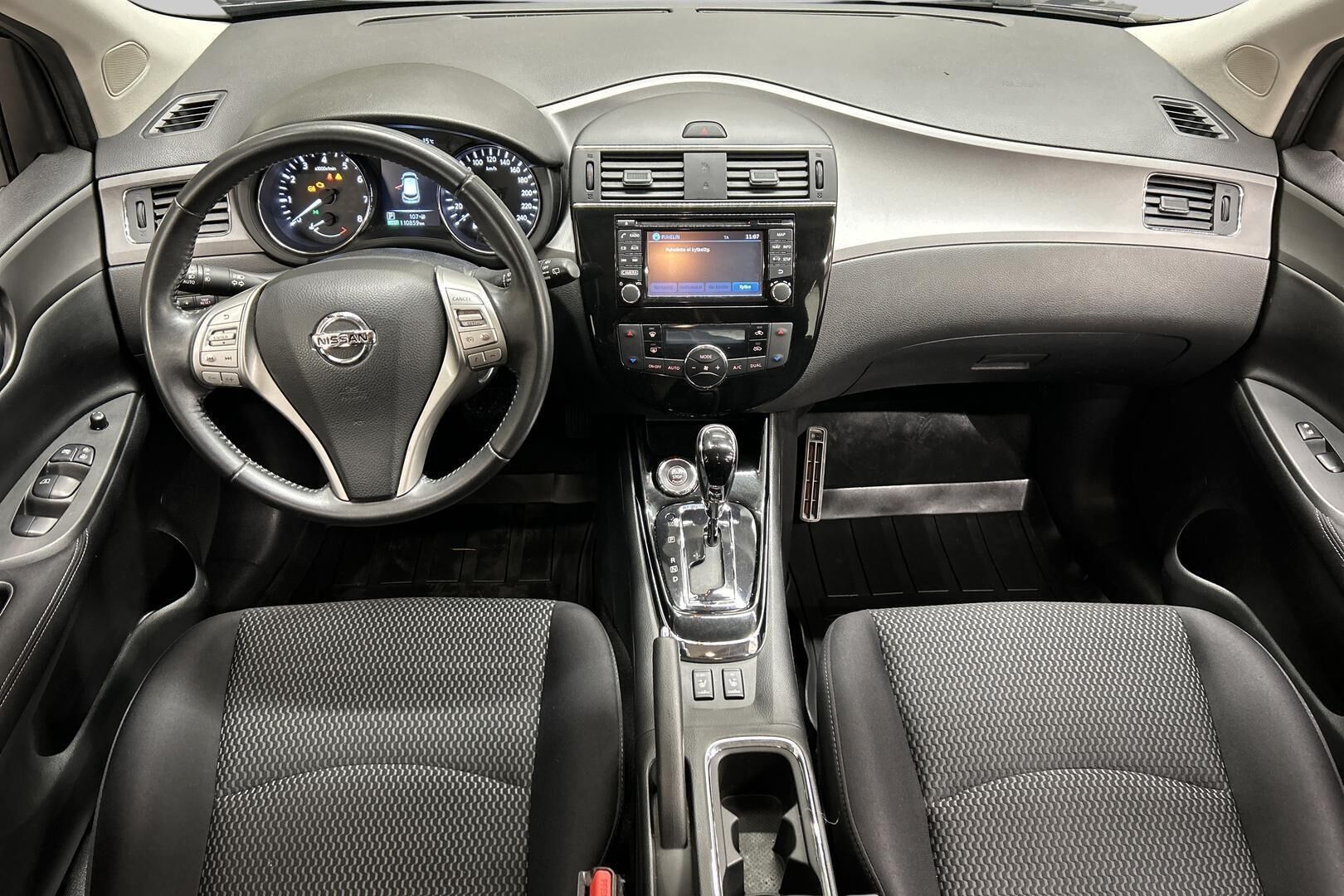 Nissan Pulsar iso kuva 11