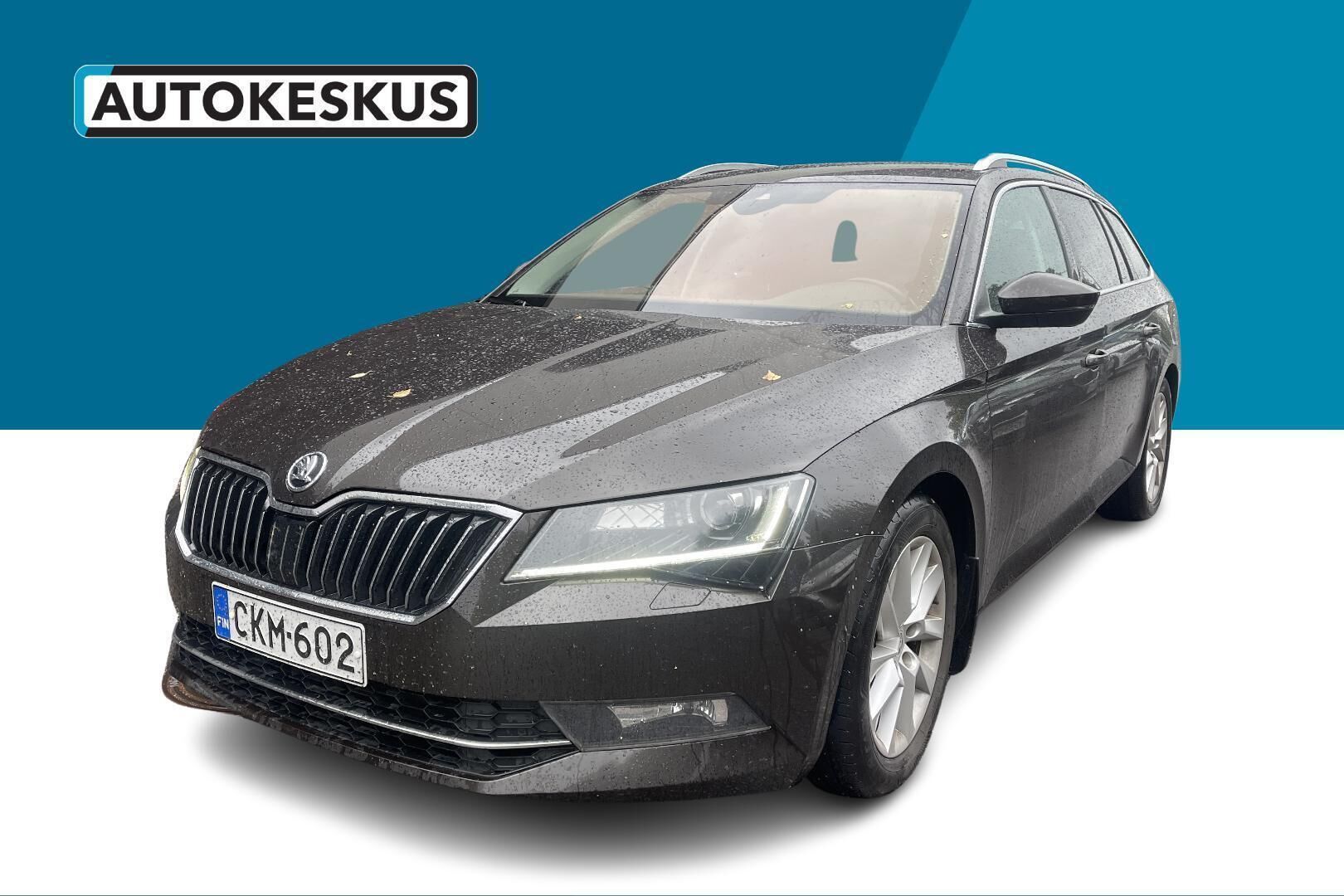 Skoda Superb iso kuva 0