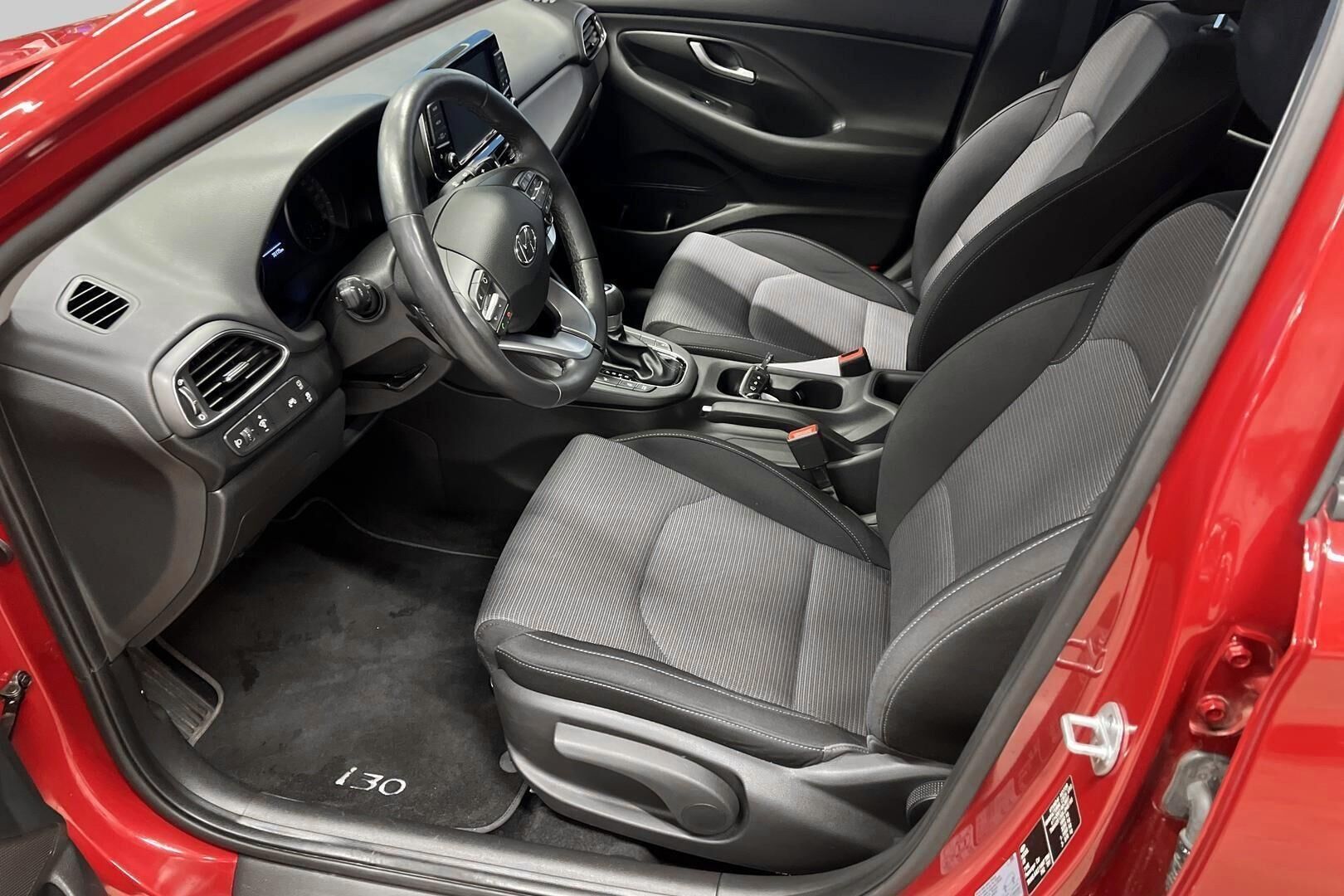 Hyundai i30 Wagon iso kuva 1