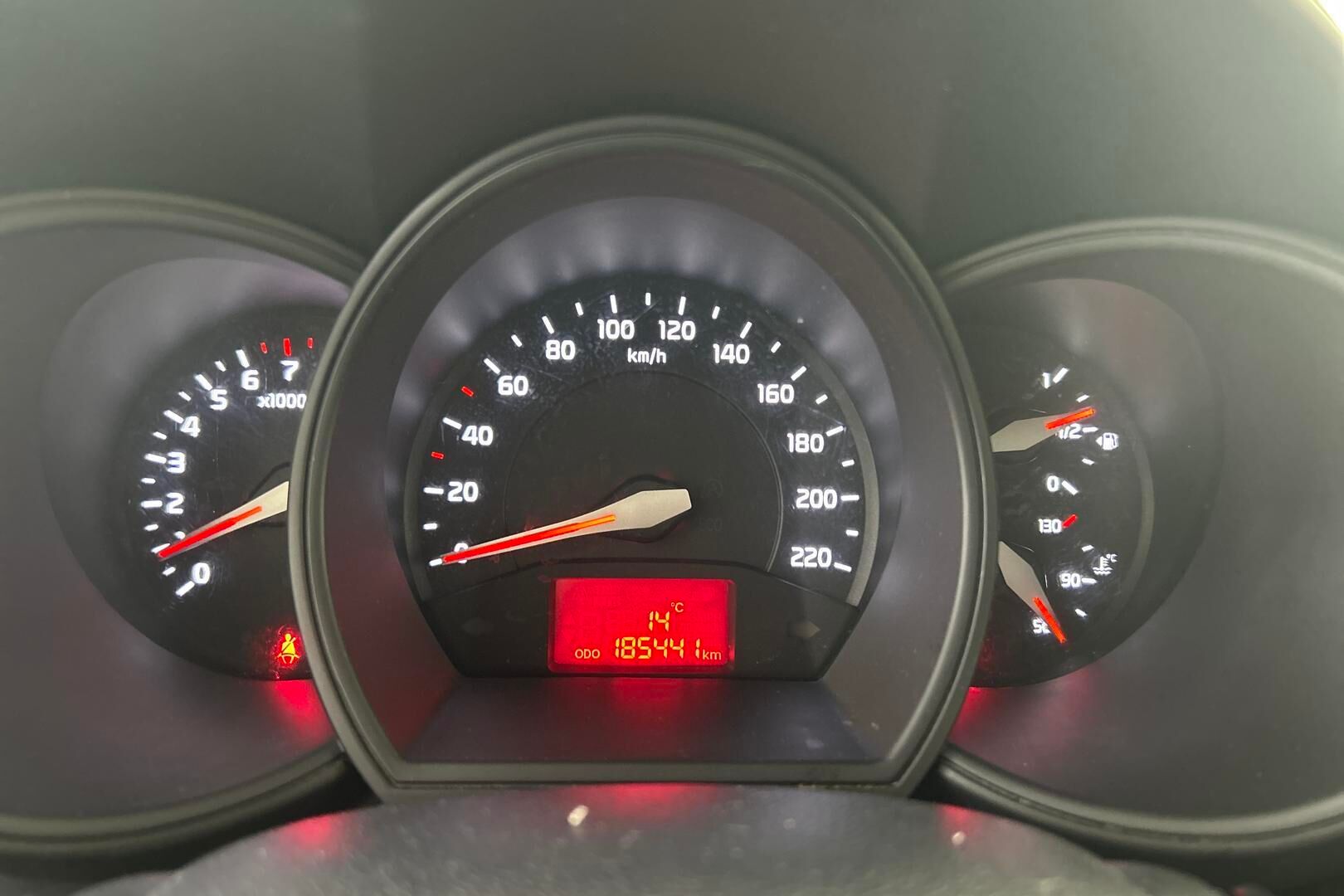 Kia Rio iso kuva 13