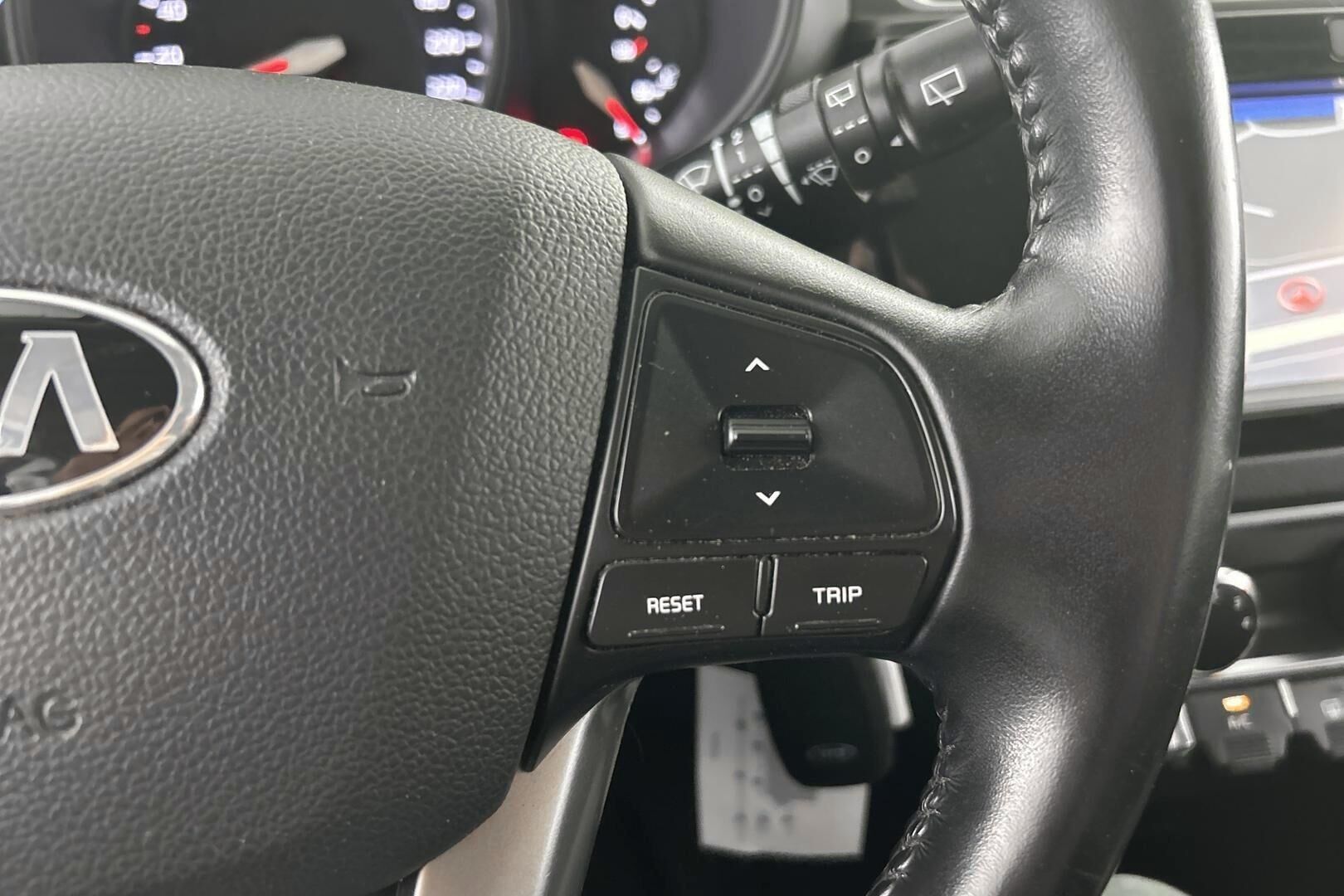 Kia Rio iso kuva 14