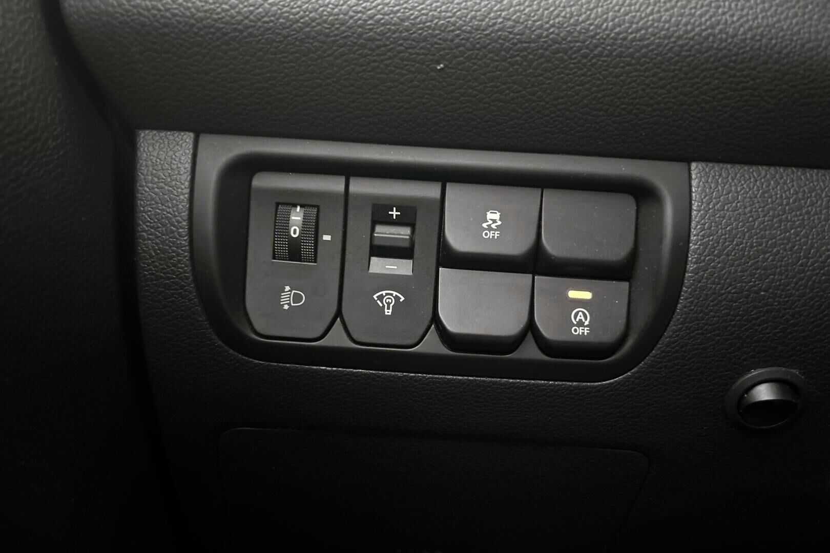 Kia Rio iso kuva 20