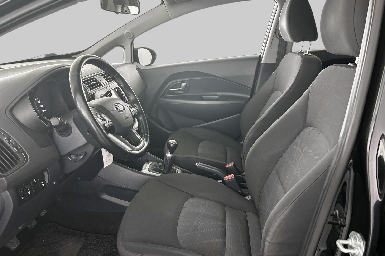 Kia Rio iso kuva 8