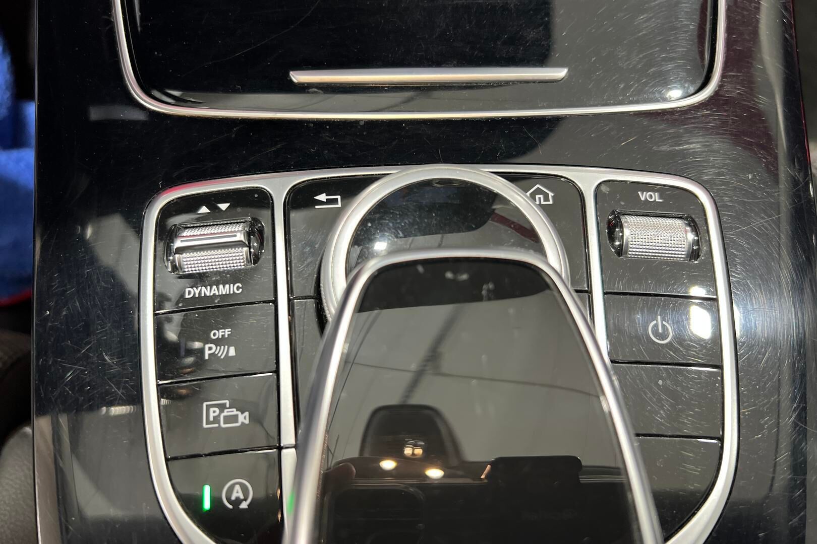 MERCEDES-BENZ E iso kuva 22