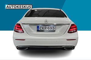 MERCEDES-BENZ E esikatselu 5
