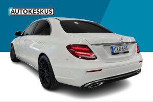 MERCEDES-BENZ E esikatselu 26