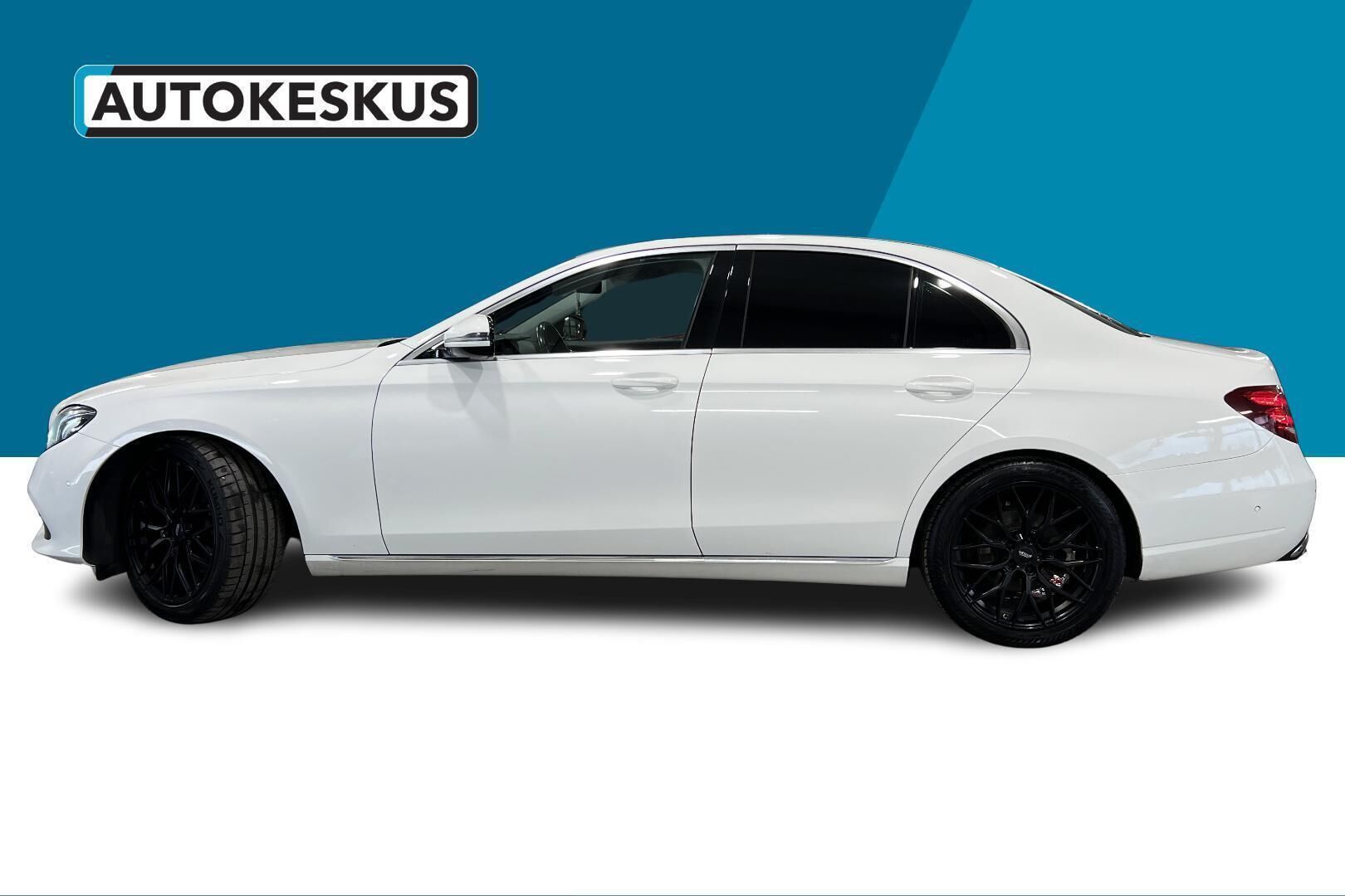 MERCEDES-BENZ E iso kuva 6