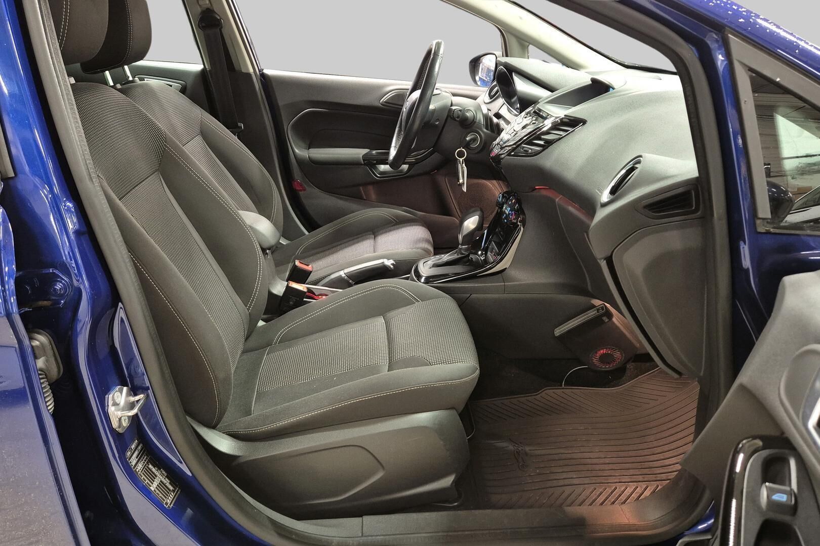 Ford Fiesta iso kuva 3