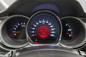 Kia cee'd esikatselu 14