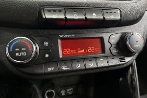 Kia cee'd esikatselu 16