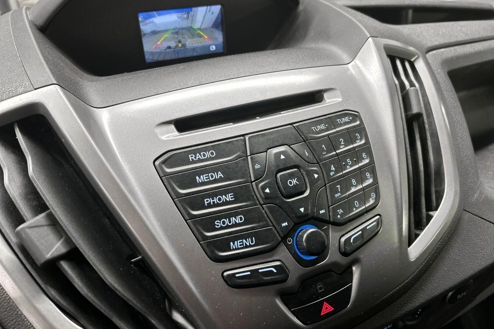 Ford Transit iso kuva 19