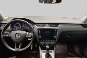 Skoda Octavia esikatselu 10