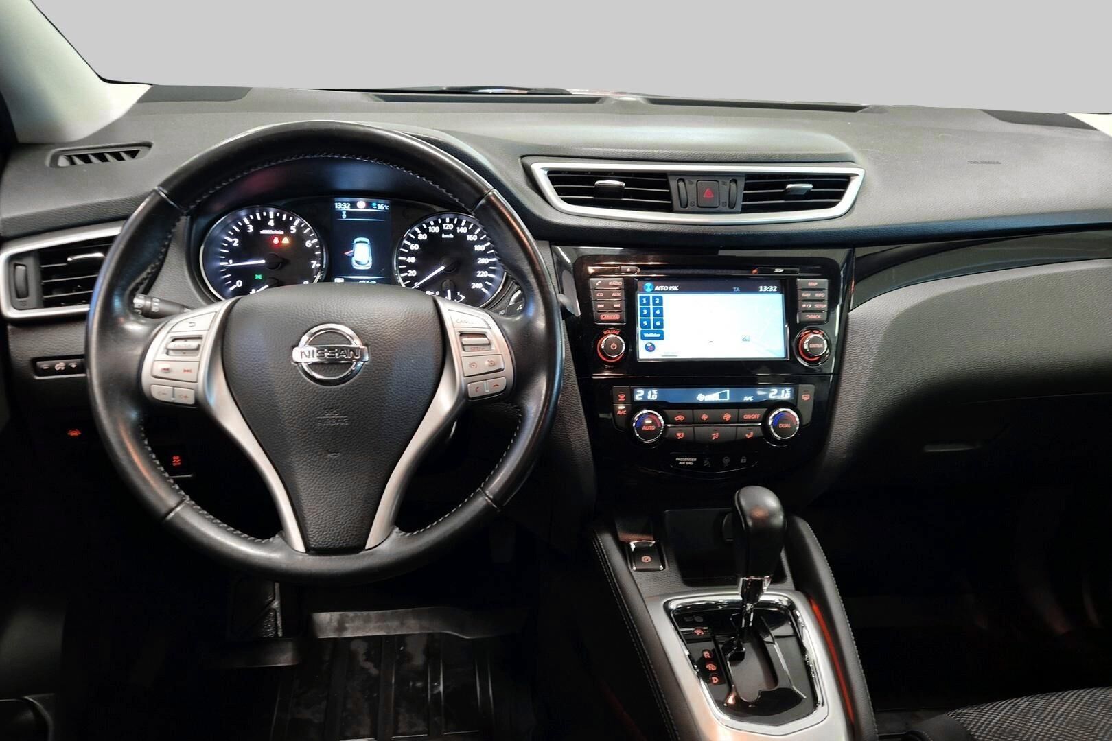 Nissan Qashqai iso kuva 11