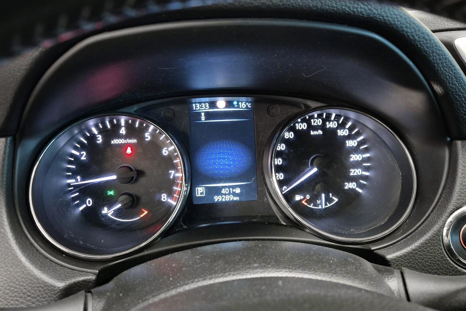 Nissan Qashqai iso kuva 15