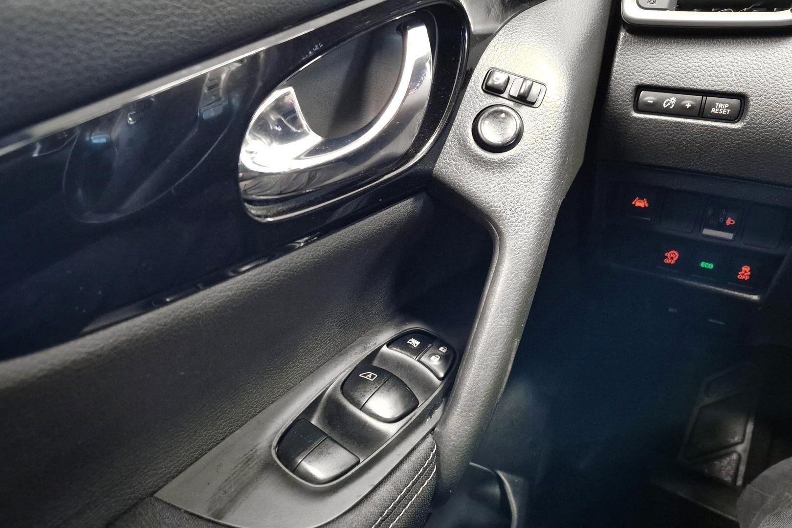 Nissan Qashqai iso kuva 20