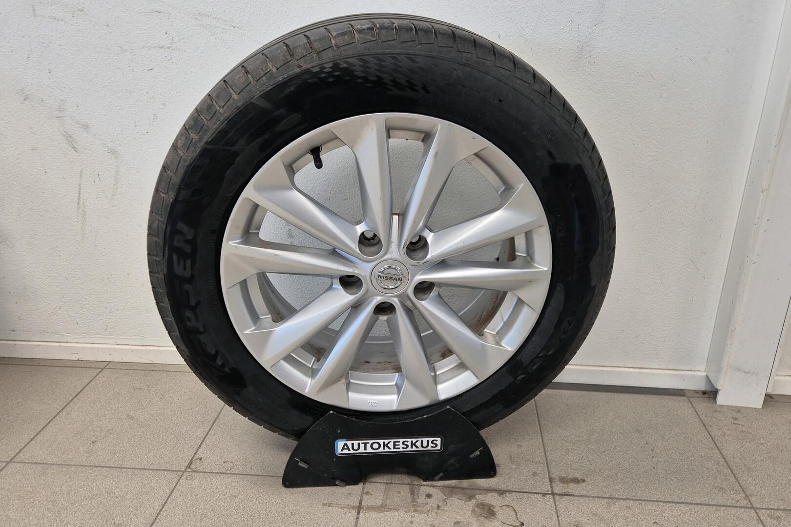 Nissan Qashqai iso kuva 24