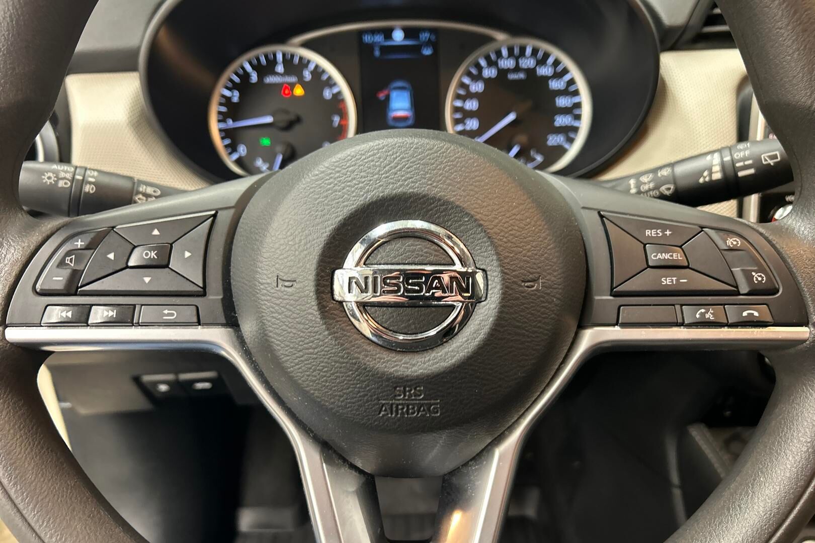 Nissan Micra iso kuva 19