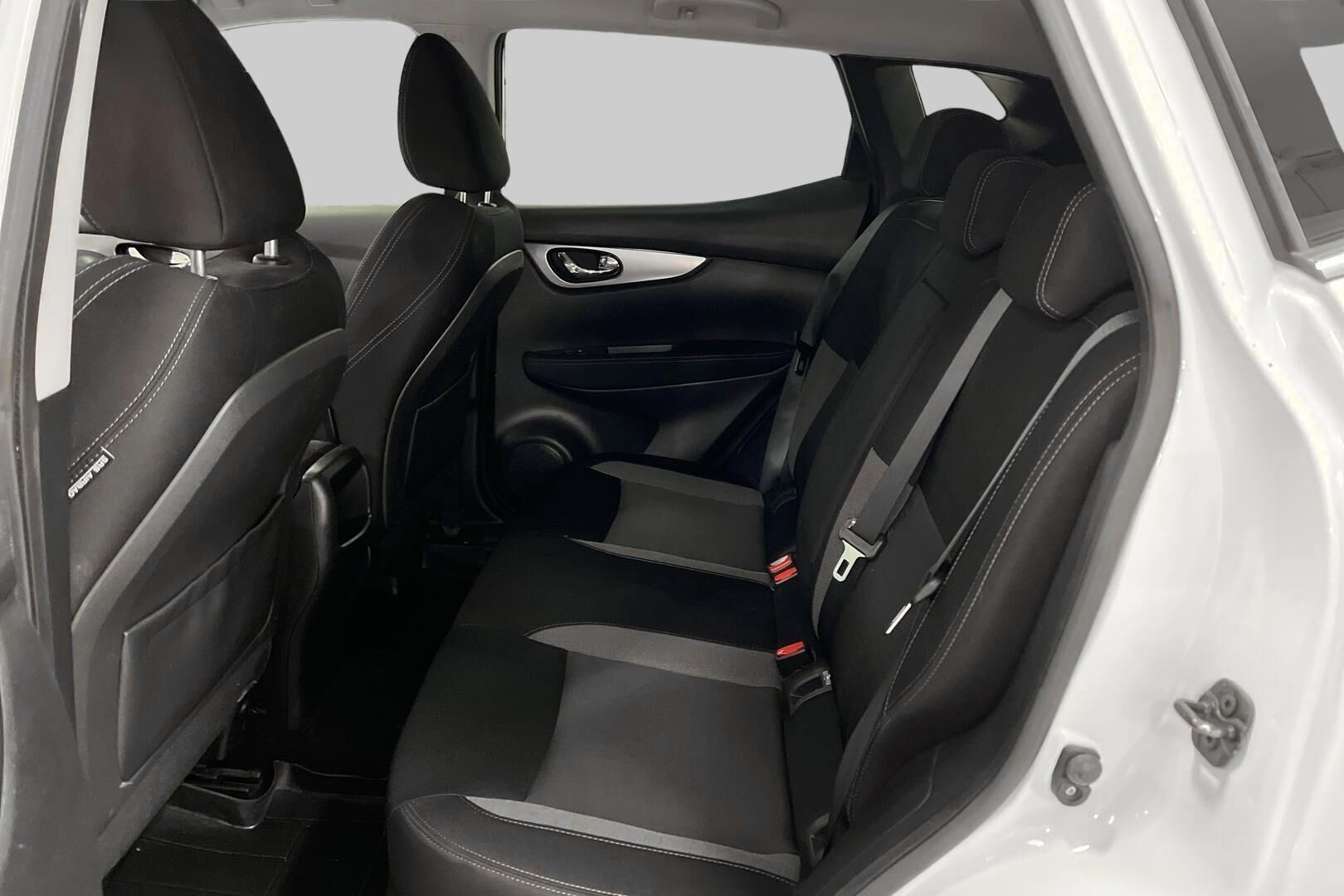 Nissan Qashqai iso kuva 10