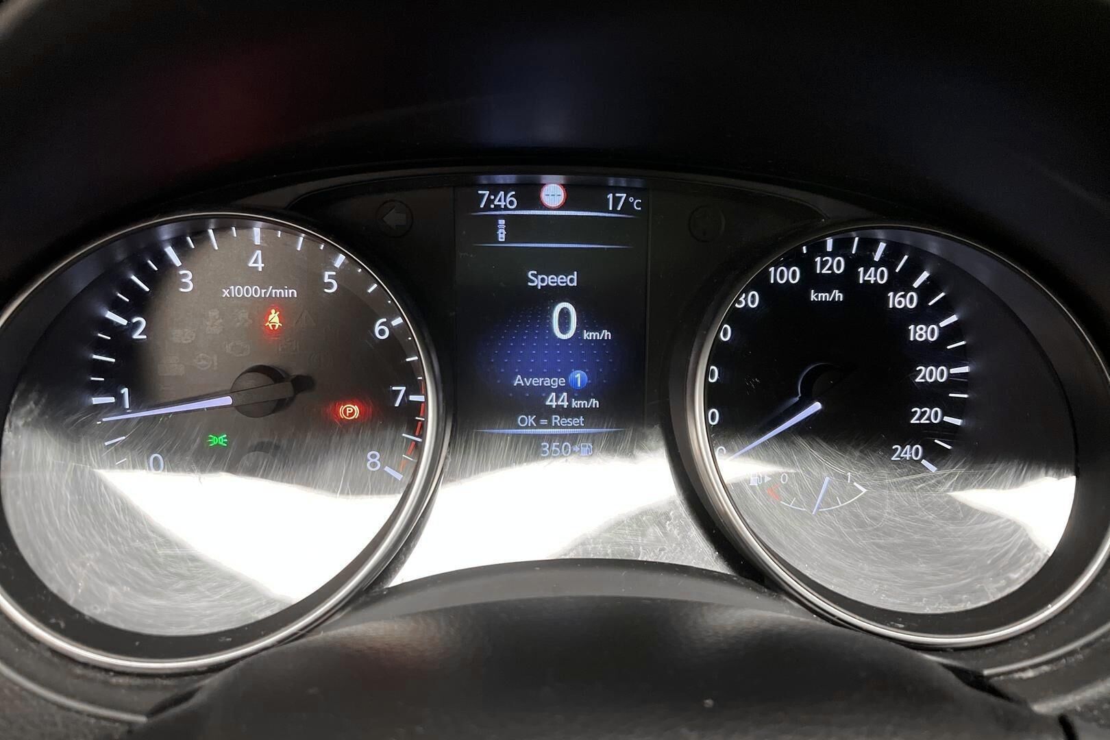 Nissan Qashqai iso kuva 14