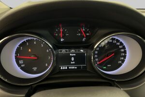 Opel Astra esikatselu 14