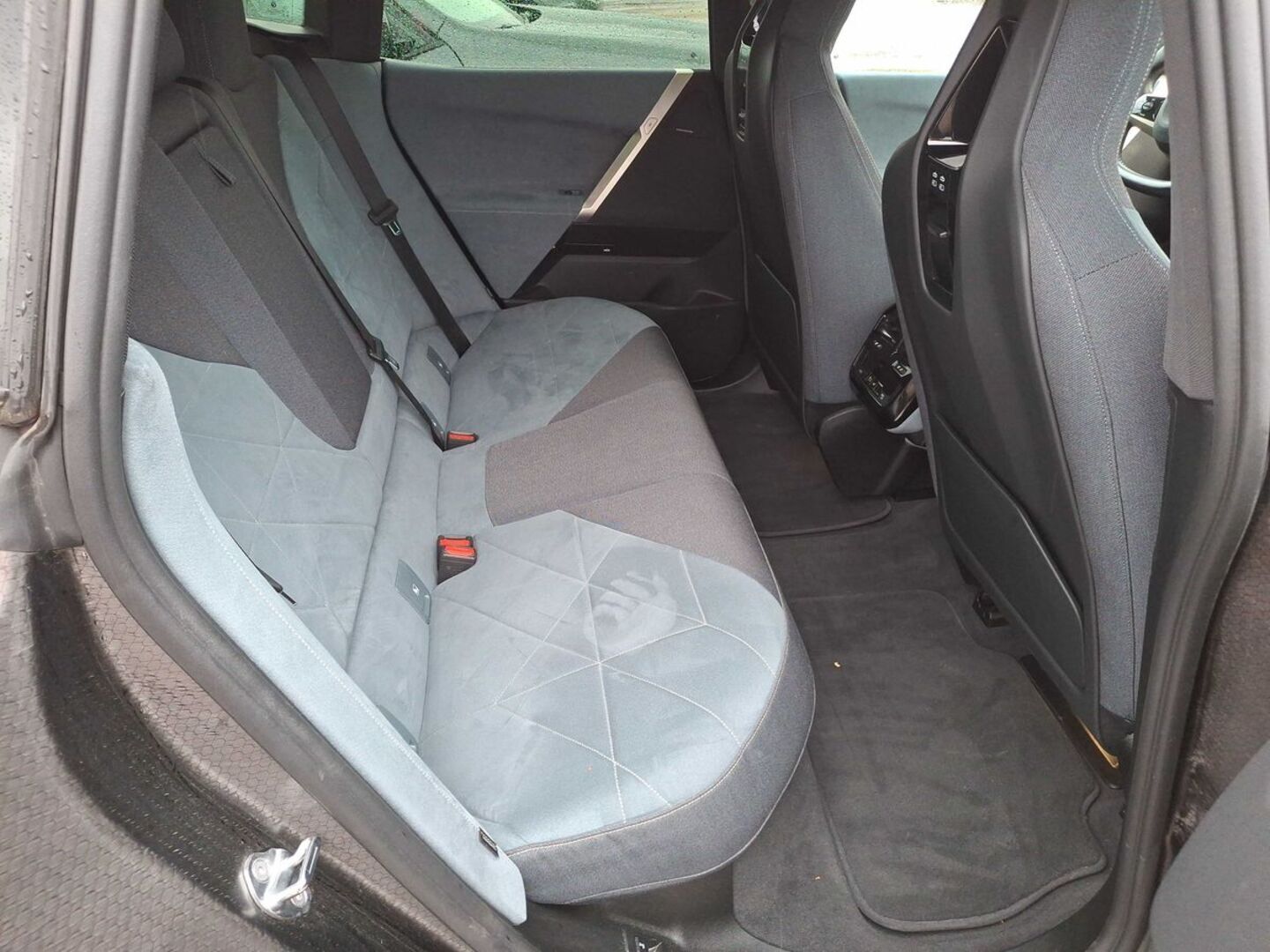 BMW IX iso kuva 3