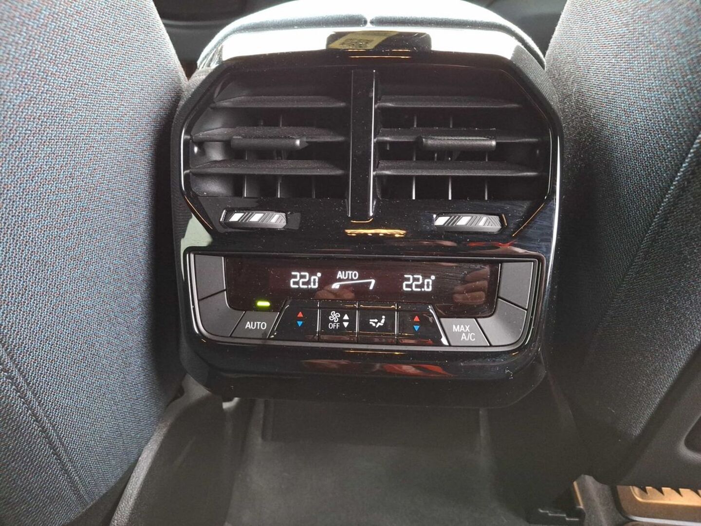 BMW IX iso kuva 7