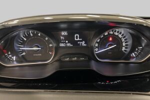 Peugeot 208 esikatselu 14