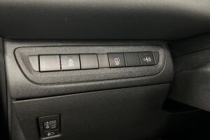 Peugeot 208 esikatselu 17