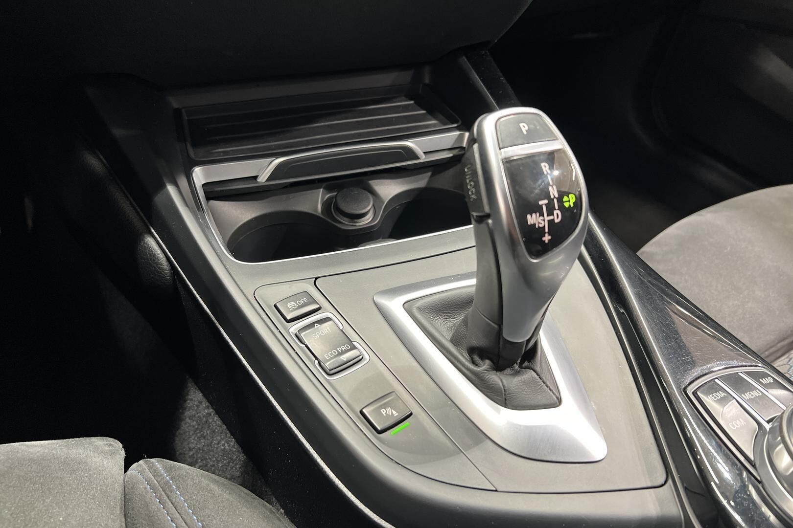 BMW 1-SARJA iso kuva 21