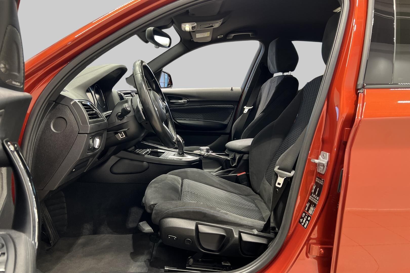 BMW 1-SARJA iso kuva 9